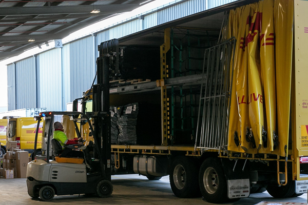 Network for Pallets and Cartons