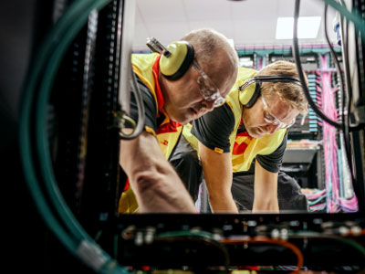 Manufacturing Logistics Optimization & Efficiency: Your Performance Multiplier 